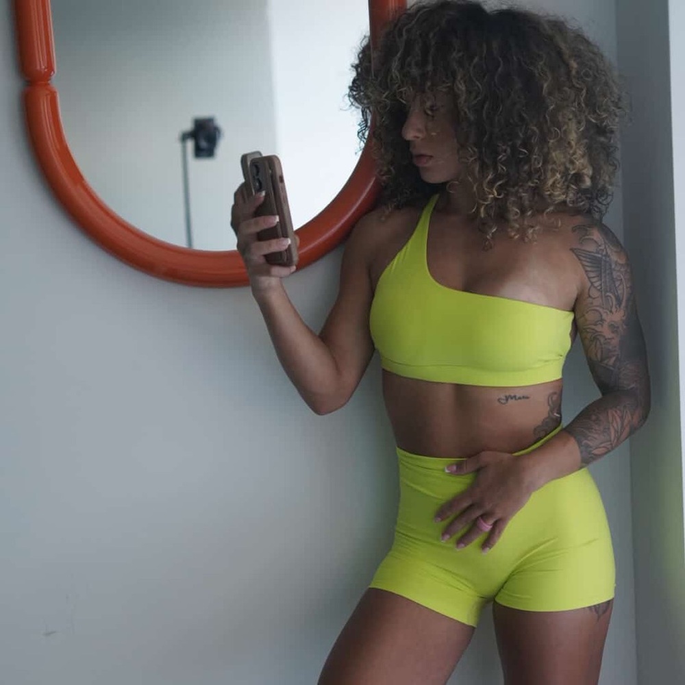 Neon Green One-Shoulder Activewear Set size S